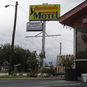 Sportsman'S Motel